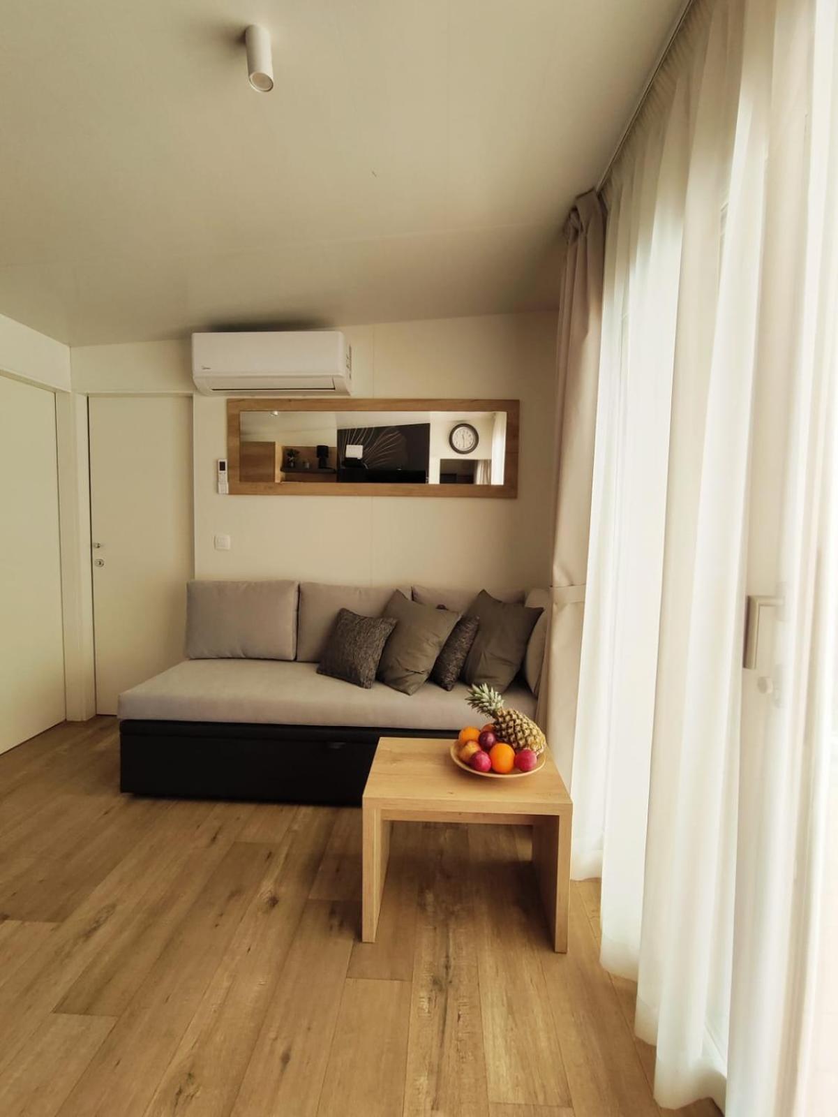Mobile Home Kala 비오그라드나모루 외부 사진